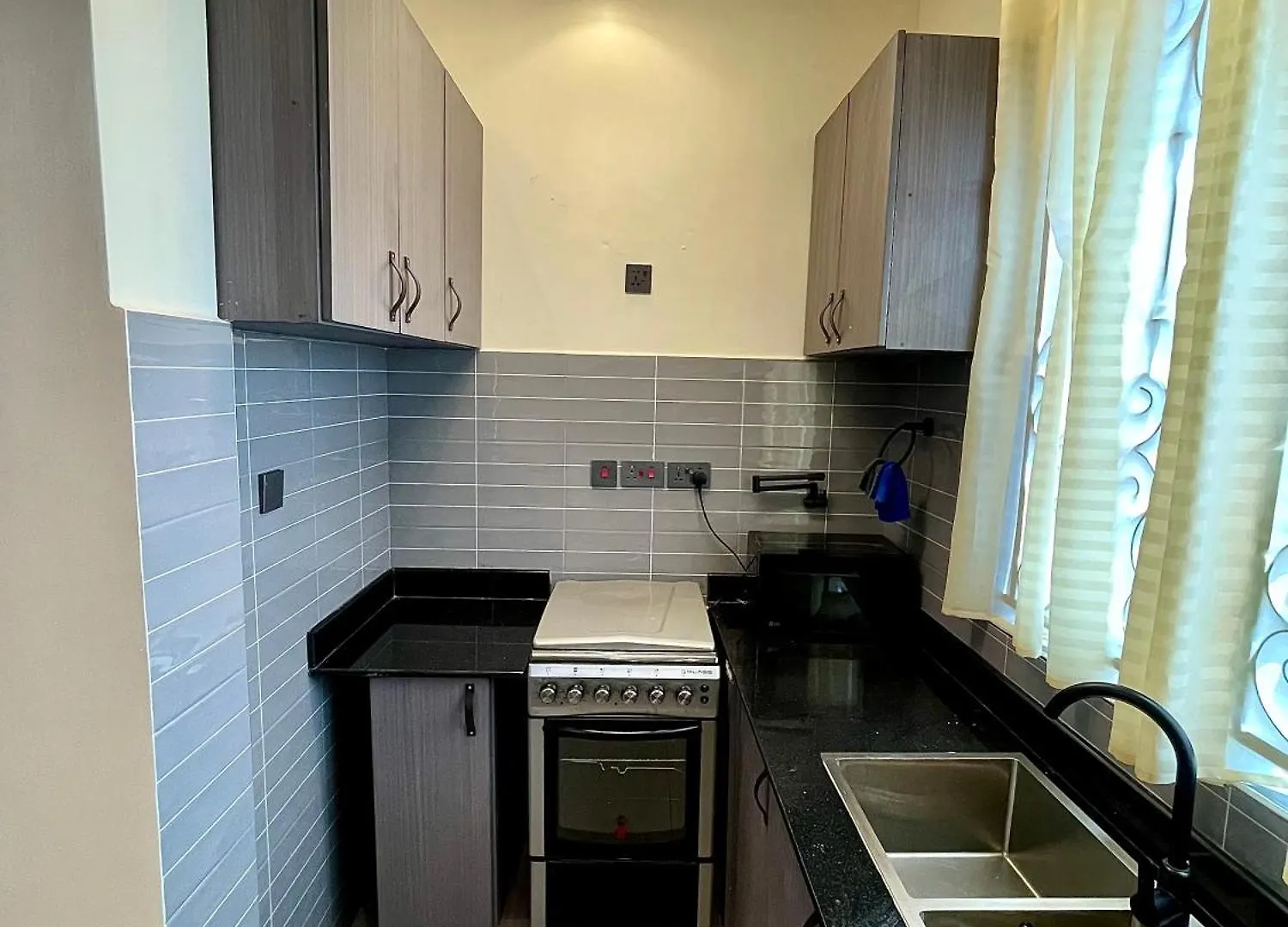 קמפאלה Lee Furnished Homes - Executive 1 0*,