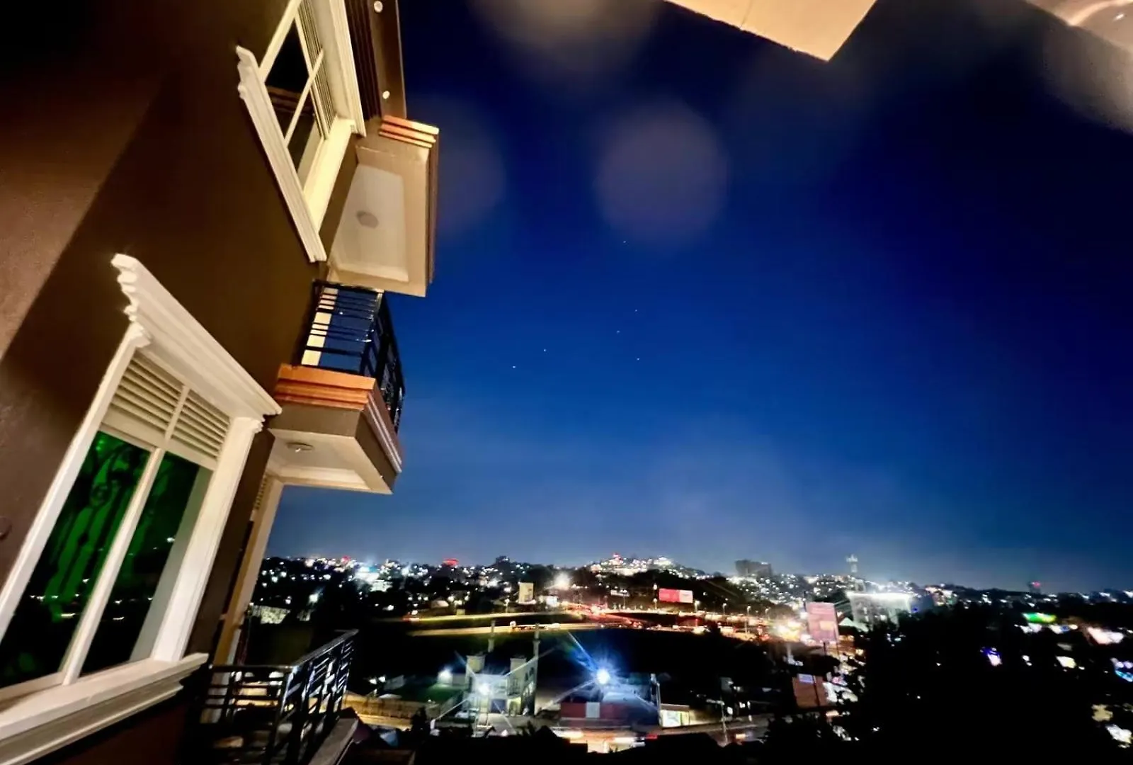 קמפאלה Lee Furnished Homes - Executive 1